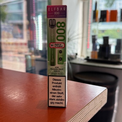Aroma King Kiwi Strawberry Einweg E-Zigarette in Berlin kaufen. Elfbar 800 Kiwi Passion Fruit Guava Einweg E-Zigarette in Berlin – 800 Züge, 20 mg Nikotin